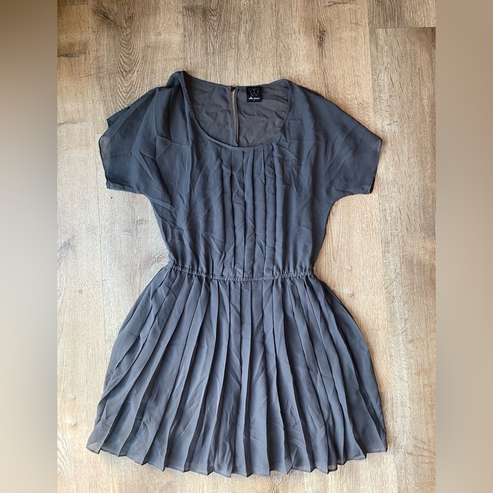 Ella Moss Pleated flare Mini Dress Grey Sleeveless Boho Cocktail Party Medium
